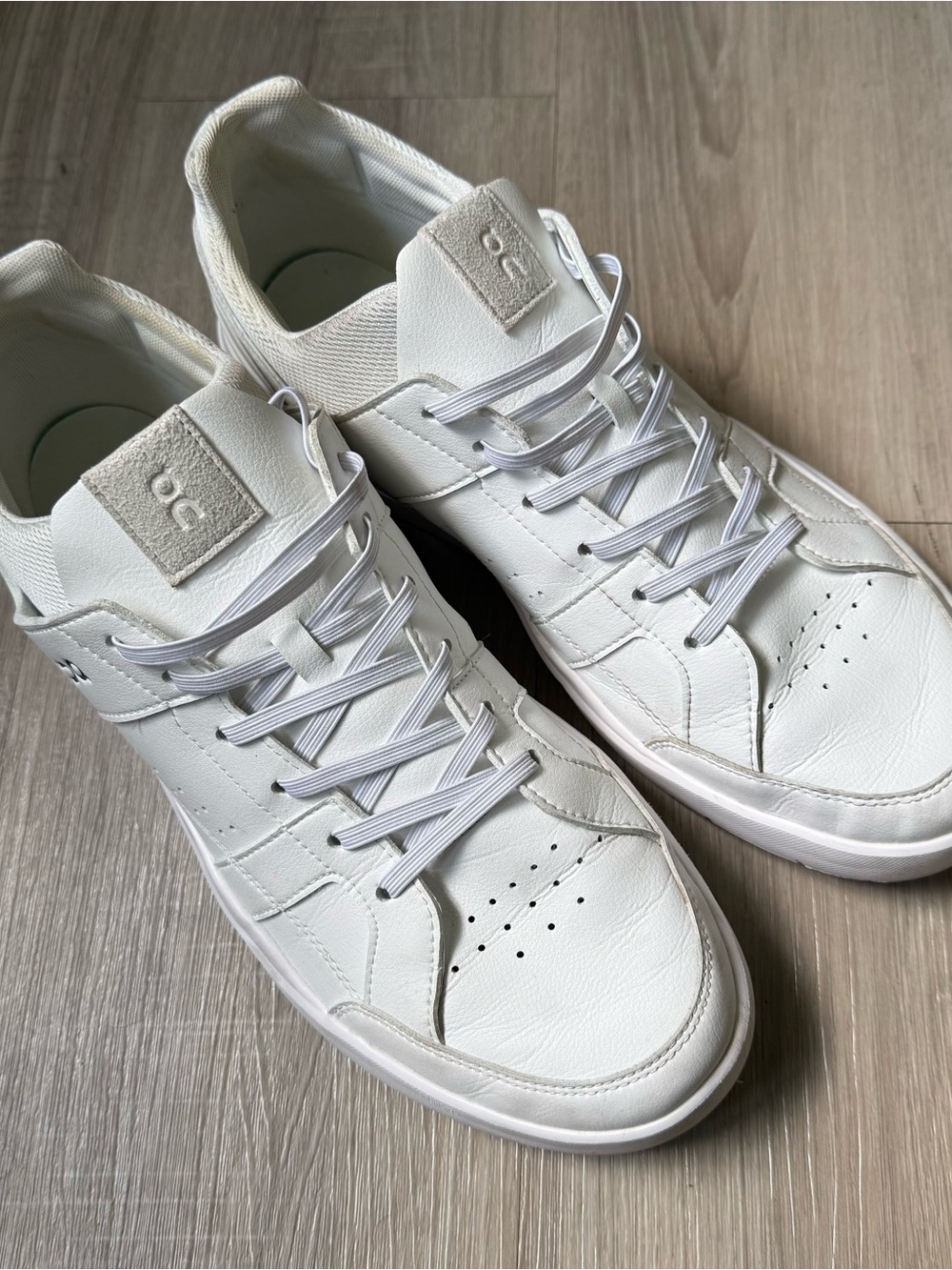 On Running The Roger Clubhouse White Sneakers Men’s Size 12 Shoes